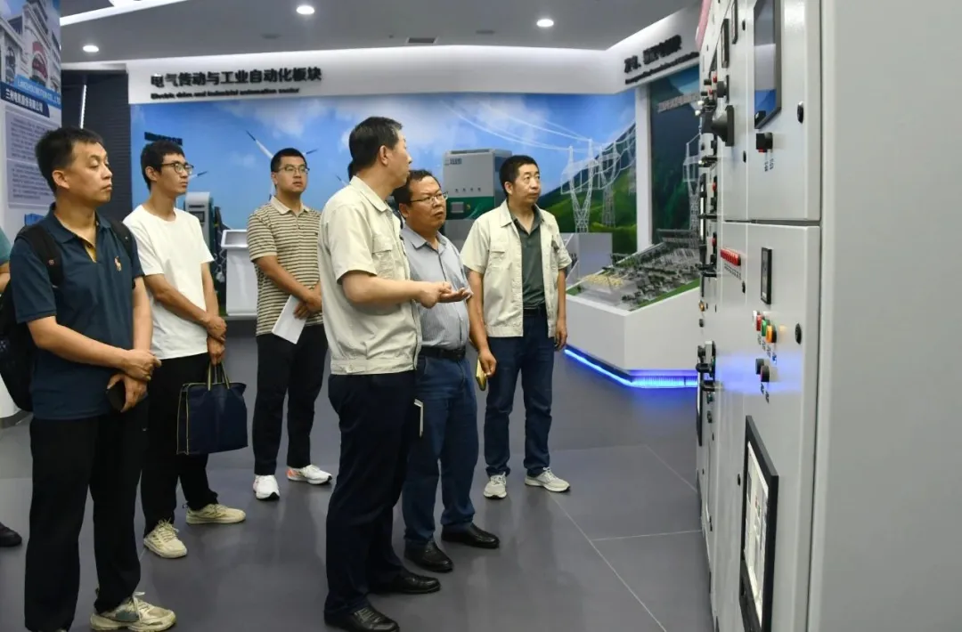 ff808081912fa436128019134f23ca50f03 图片