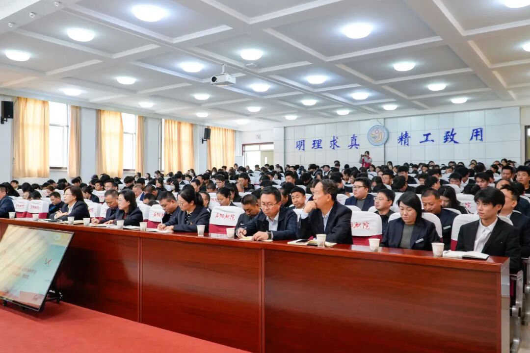 ff8080819854dc5a19701998de949a85946 图片